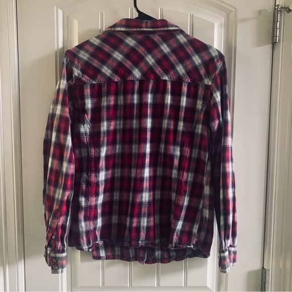 Carhartt for Women Pink and Purple Plaid Button Down Casual Shirt | Medium - Picture 4 of 4